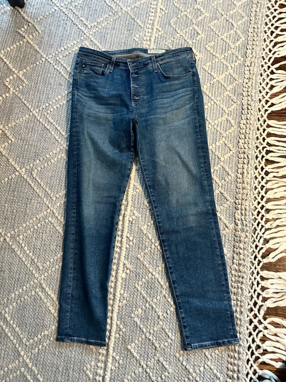 AG Stevies Slim Straight Ankle Jeans Size 30